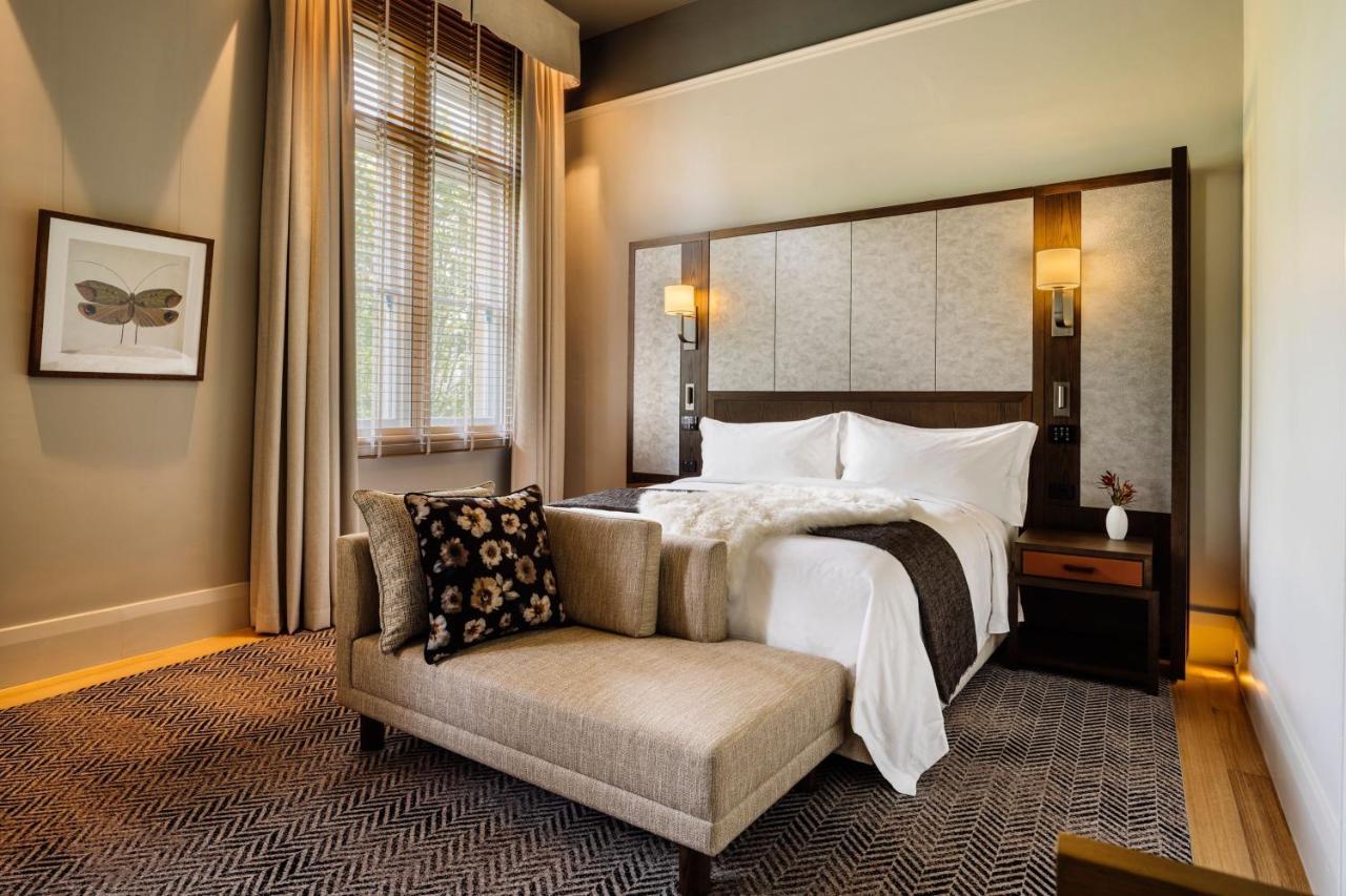 The Tasman, A Luxury Collection Hotel, 호바트 외부 사진 A bedroom at the hotel