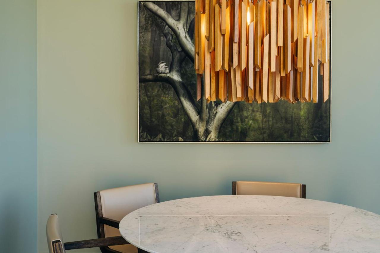 The Tasman, A Luxury Collection Hotel, 호바트 외부 사진 A work by the artist