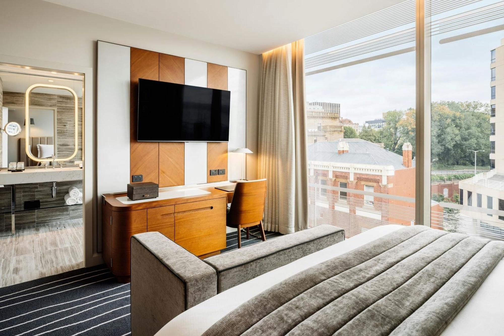 The Tasman, A Luxury Collection Hotel, 호바트 외부 사진 A bedroom at the hotel